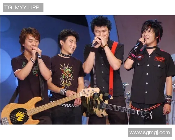 周丽专访：从街头到舞台的蜕变与坚持之路